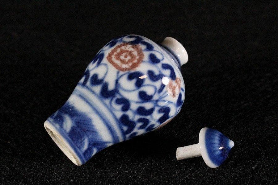 中国美術 青花 纏枝蓮花紋 小壷 鼻煙壷 6cm 送料無料