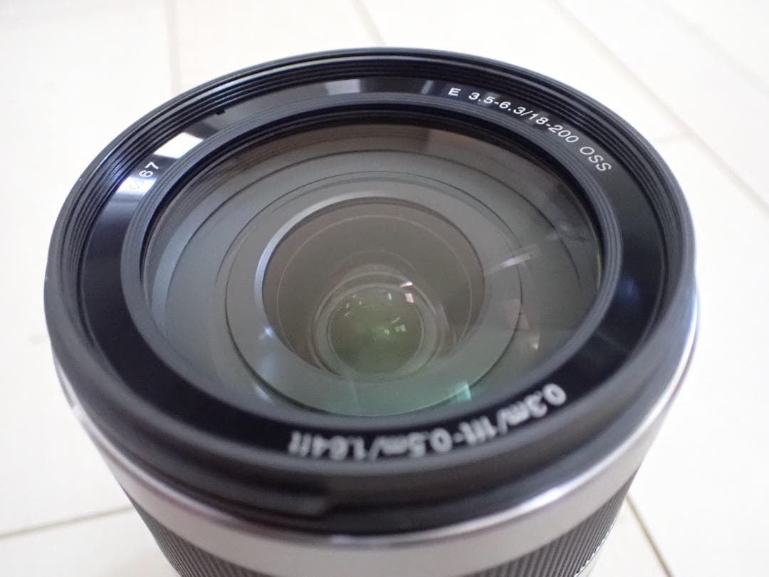 SONYズームレンズ　E18-200mm F3.5-6.3 OSS