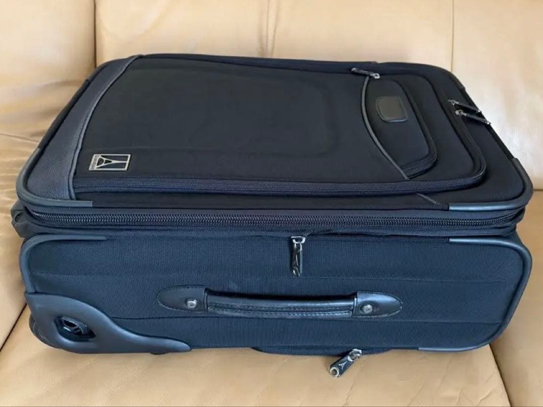 （古い割に使用感少なめ）Travelpro Crew7 機内持込　20x14x9