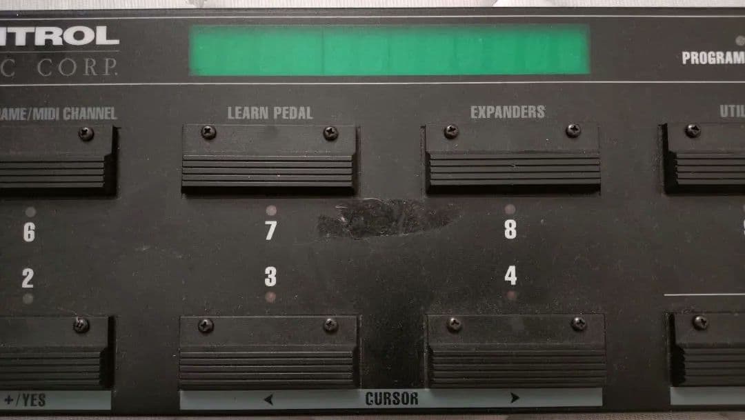 値下げしました　GCX Ground Control 　エフェクタースイッチャー