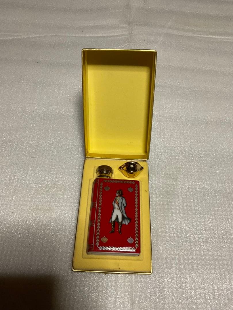 COGNAC CAMUS NAPOLEON VIEILLE RESERVE。