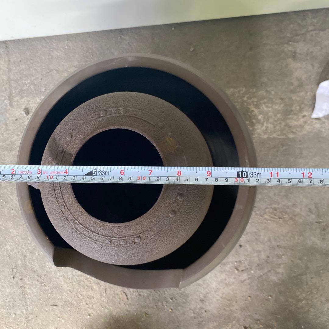 鋳鉄製 茶釜 丸型 茶道具 鉄瓶 風炉釜 鉄釜 鋳物 骨董品 古美術 鉄 真鍮