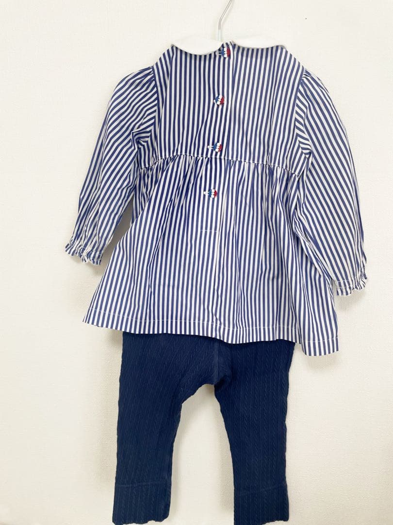 ファミリアのチュニックとレギンスのセット