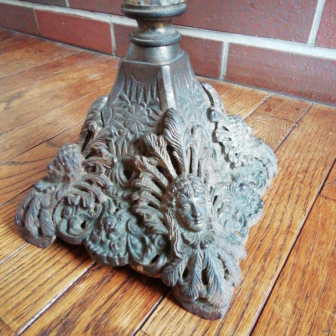 緑色のオイルランプ