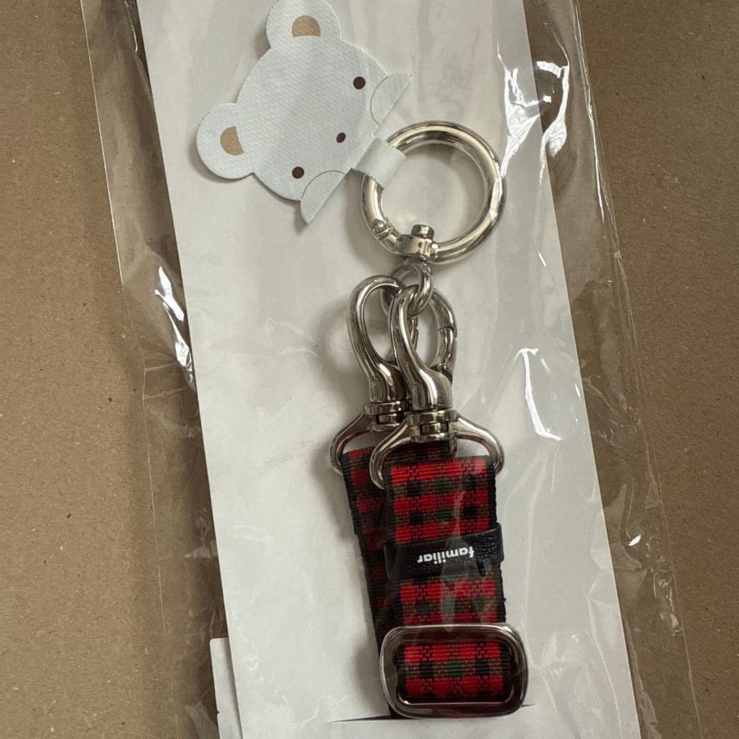 ファミリア　ショルダーストラップ　赤チェック