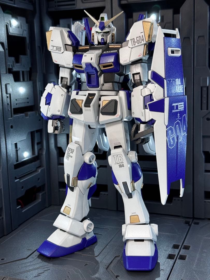 全塗装完成品 1/100 MG ガンダム4号機