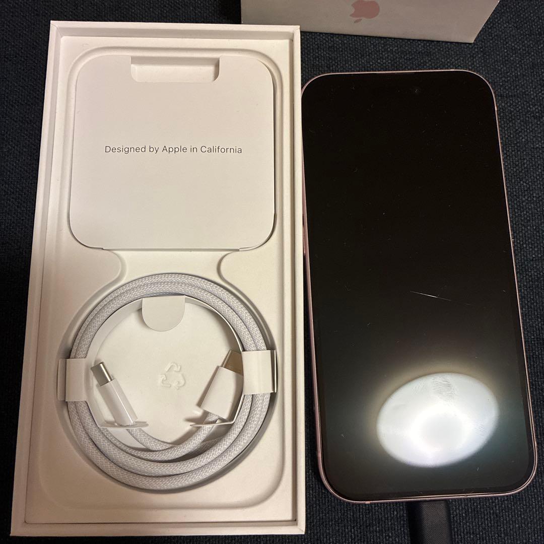 iPhone15ピンク256GB(背面割れジャンク)