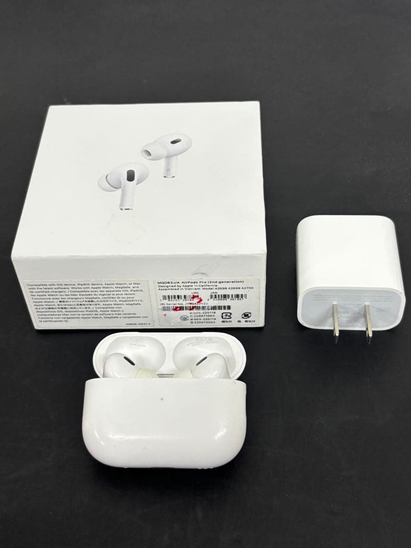 18935 AirPods Pro (第2世代) A2698/2699/2700