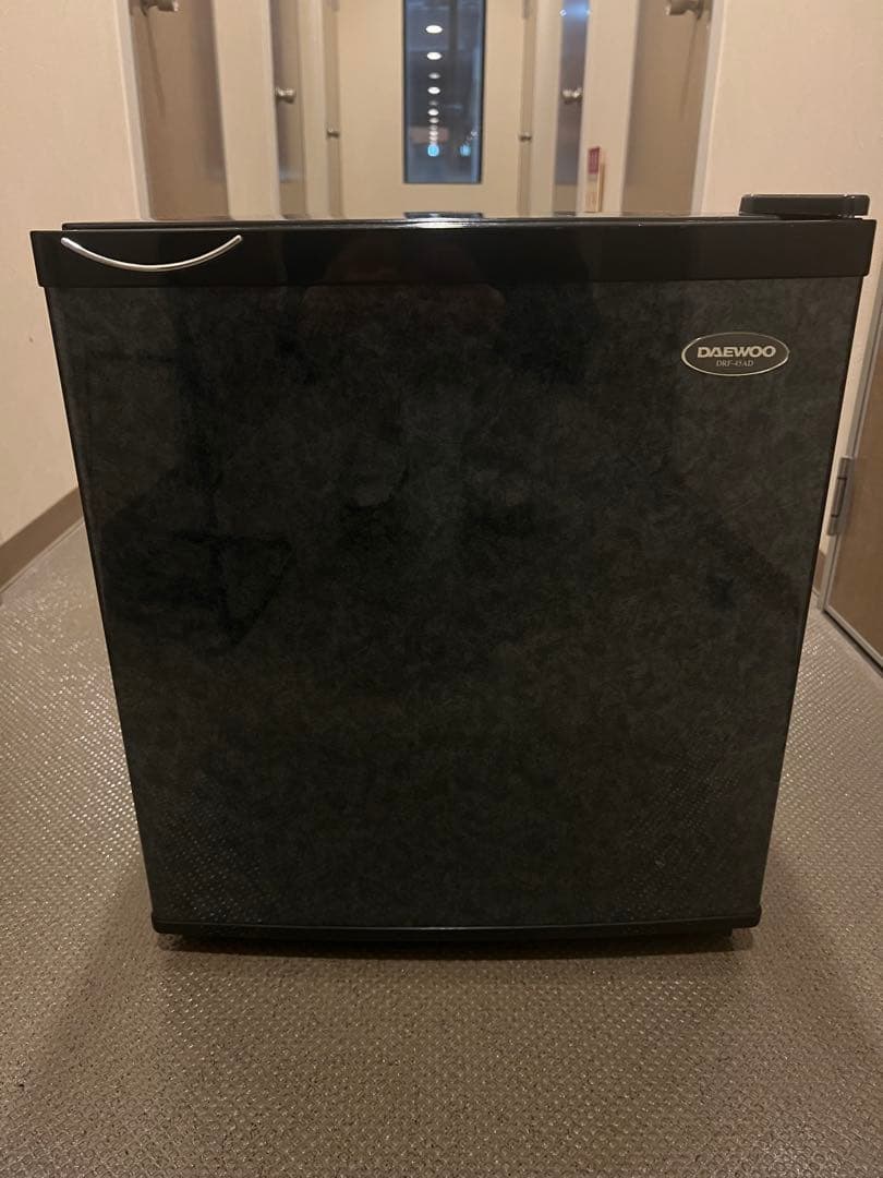 DAEWOO DRF-45AD ブラック　小型冷蔵庫