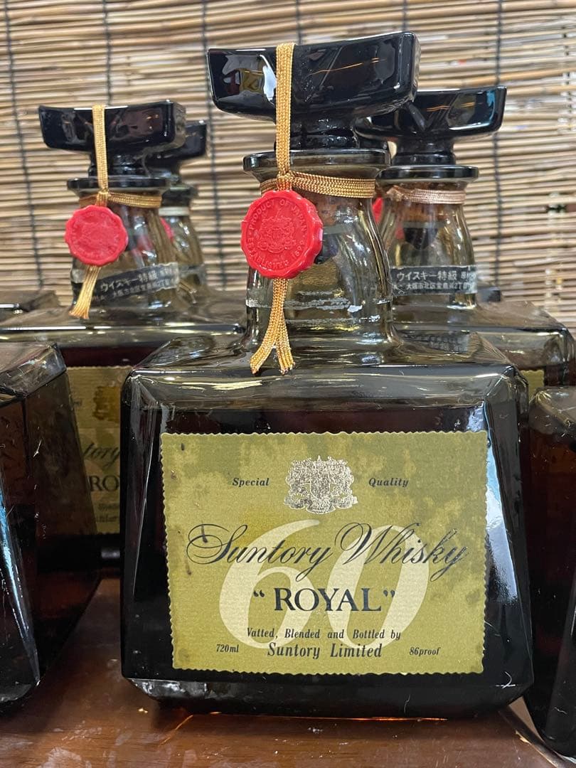 超超珍品貴重　サントリーローヤル　１３本　ヴィンテージ　大値引きします