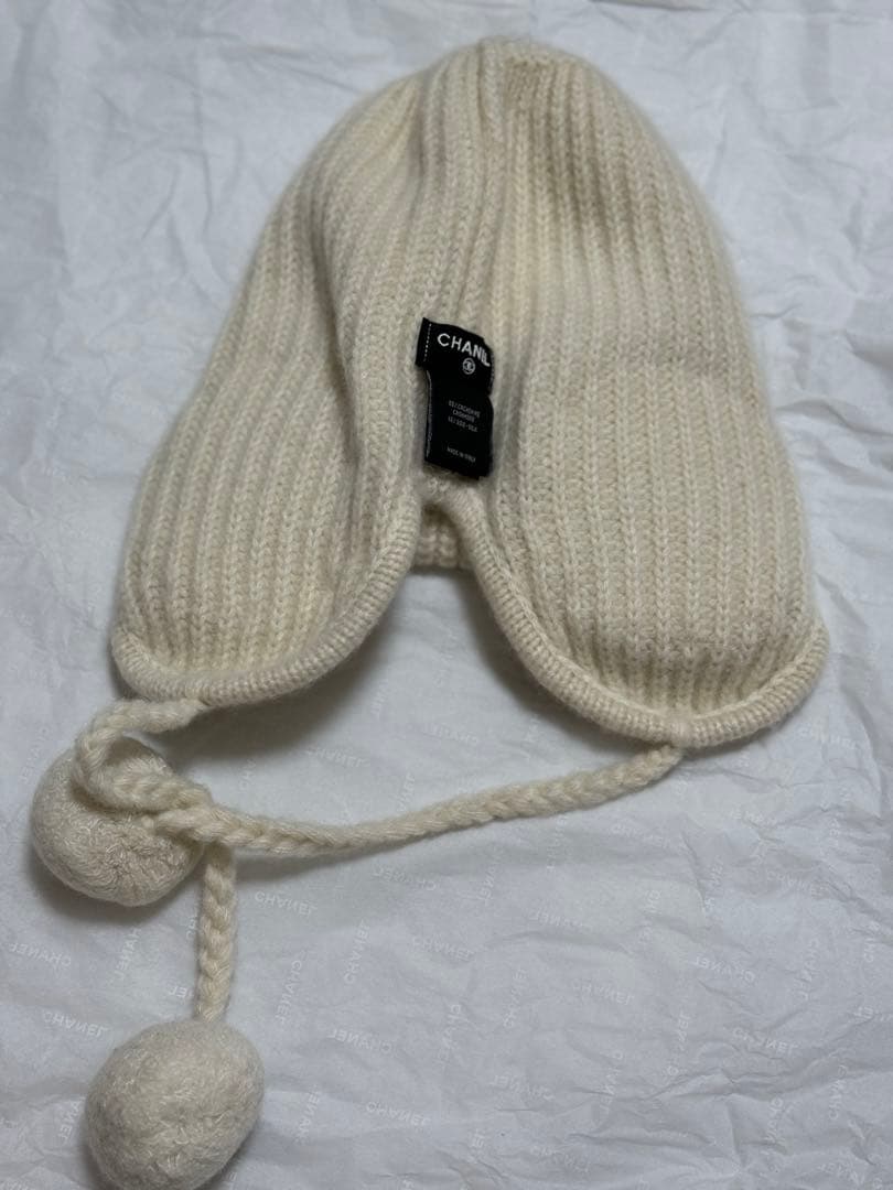 CHANEL シャネル　2025/26秋冬プレコレクション　ニット帽　ポンポン
