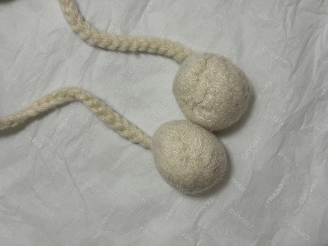 CHANEL シャネル　2025/26秋冬プレコレクション　ニット帽　ポンポン