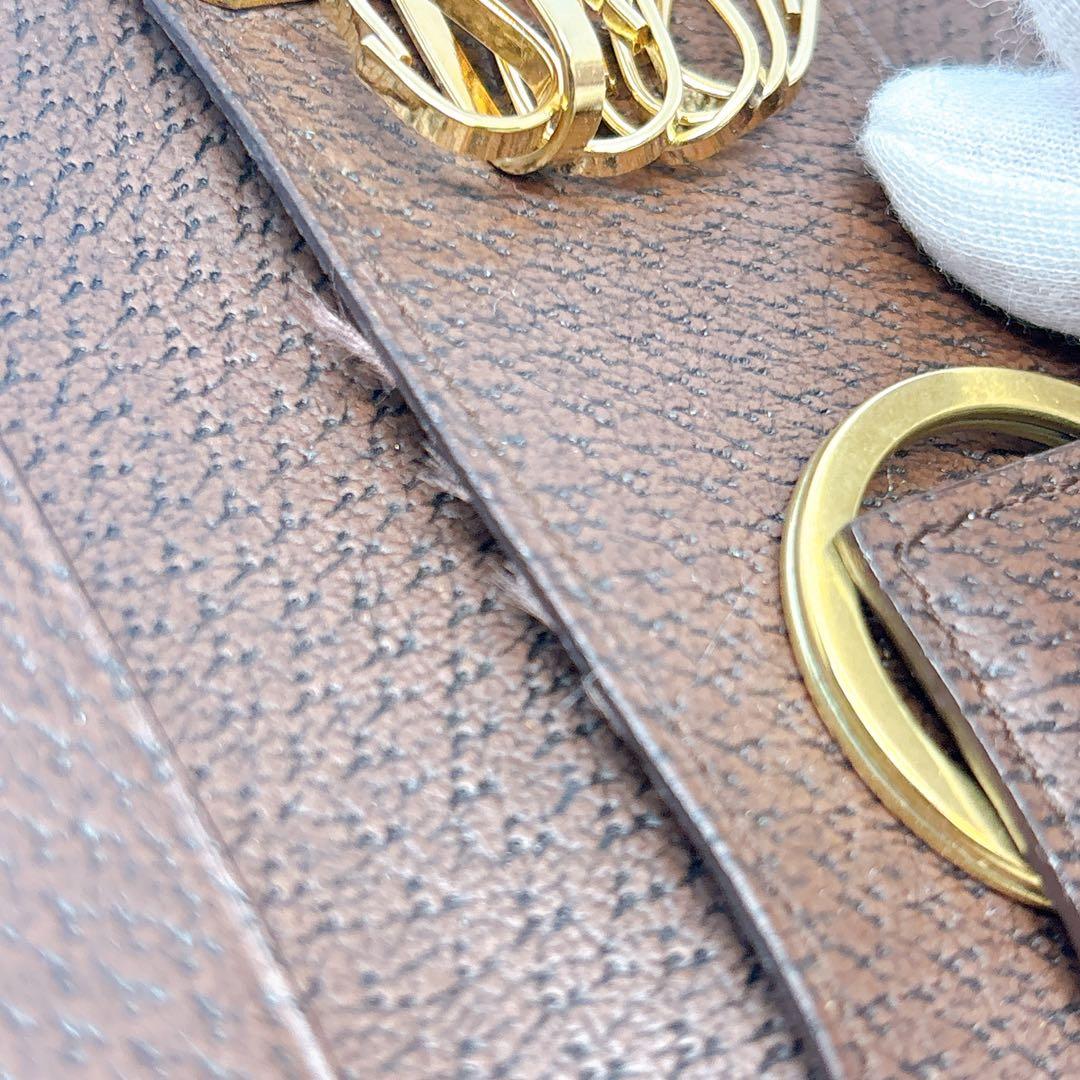 【美品】フェラガモ レザー ガンチーニ 6連 キーケース ピッグレザー