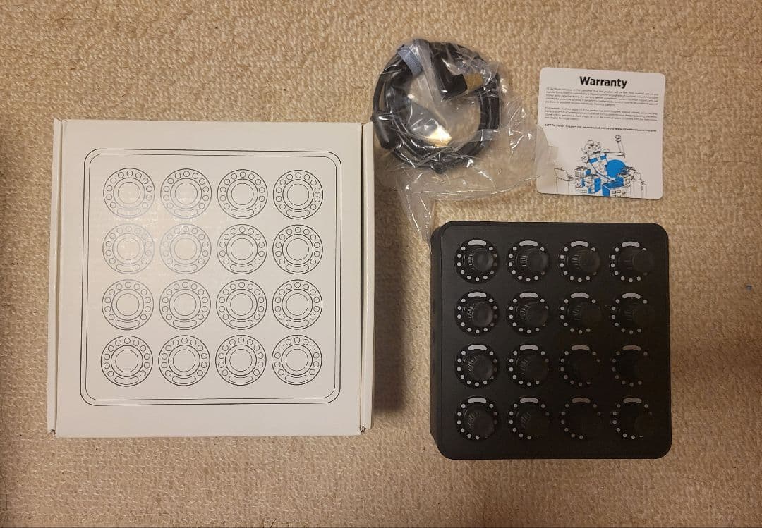 DJ機材 MIDI FIGHTER TWISTER MF-0007