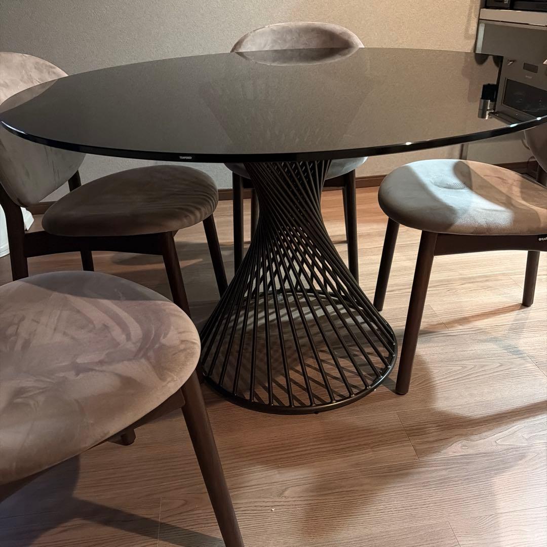 引き取り限定　カリガリス ダイニングテーブル VORTEX ヴォルテックス