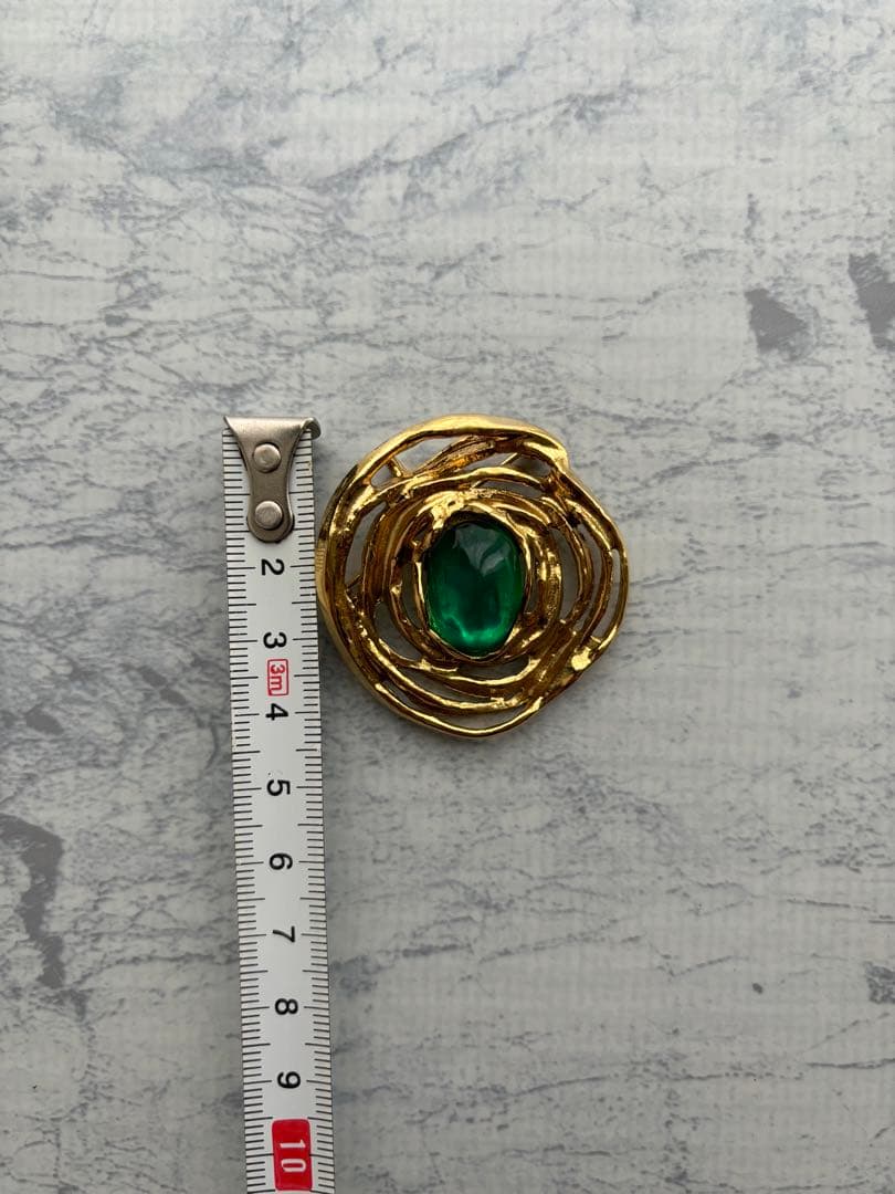 イヴサンローラン ブローチ ペンダントトップ アンティーク アクセサリー