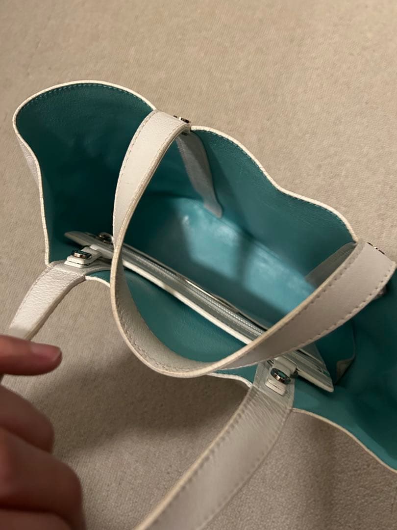 バッグ Tiffany leather hand bag reversible