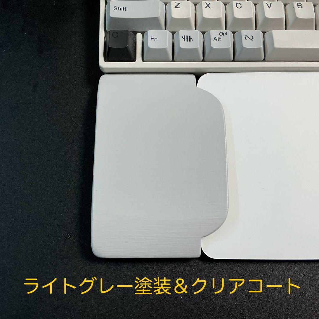 オーダー作品　リアルフォースR3TKL対応　ウイング付パームレスト ライトグレー