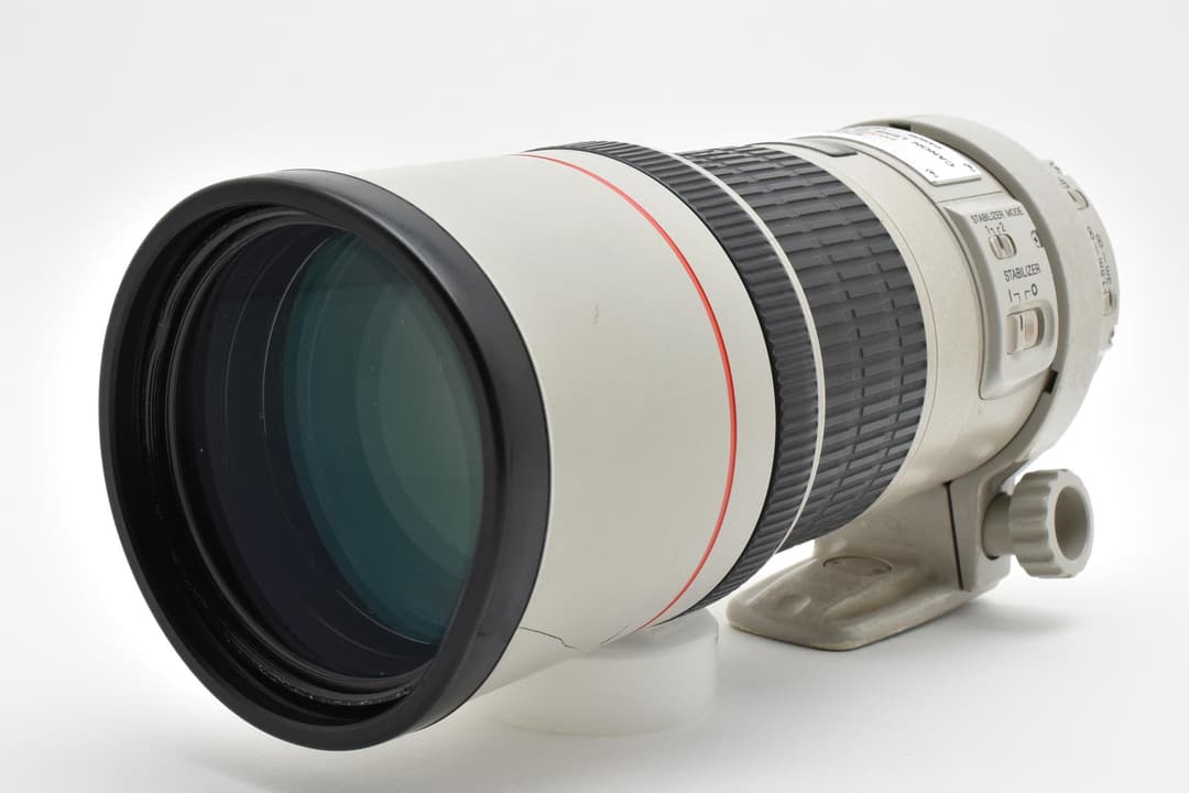 キヤノン　Canon EF 300mm F4 L IS USM