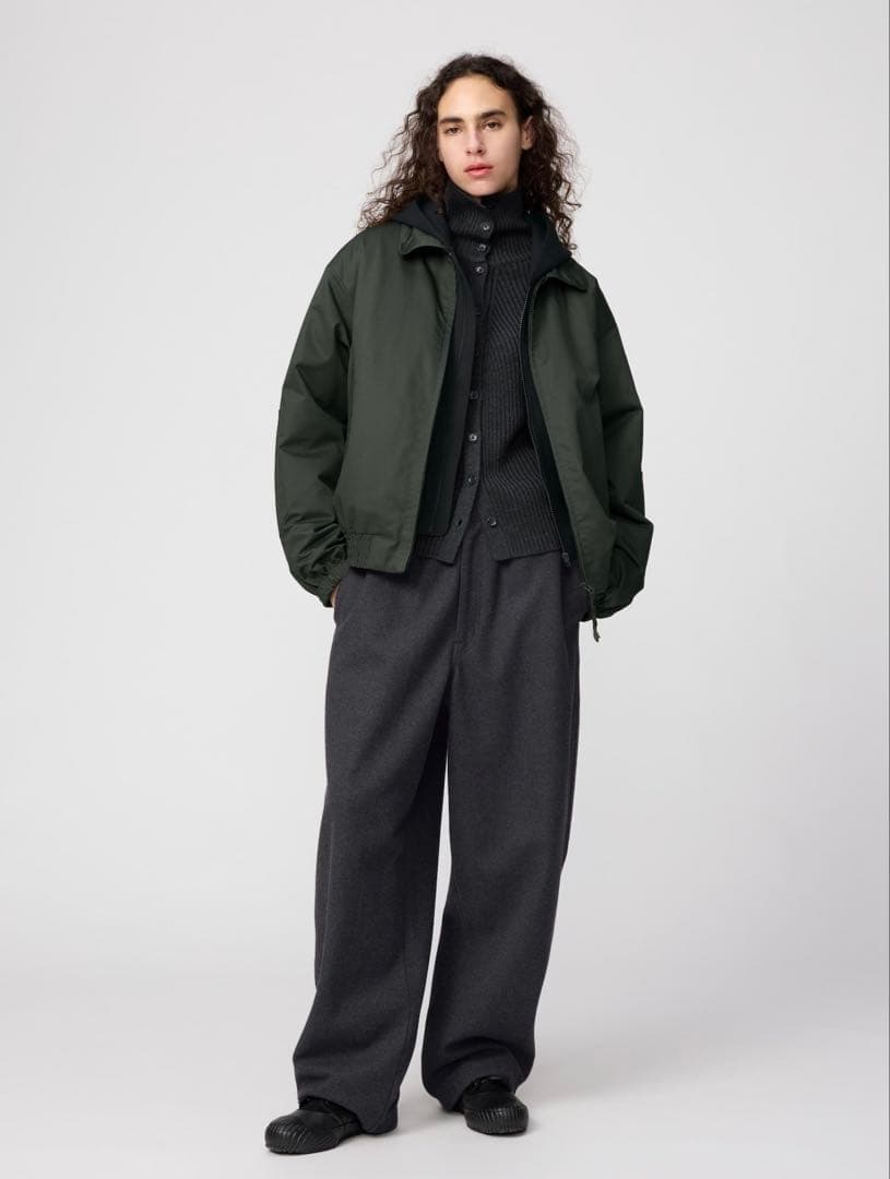 UNIQLO パフテックショートブルゾン 59 OLIVE M