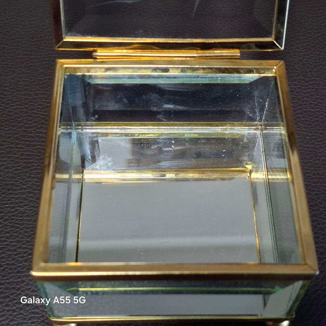 アンティーク ガラス製小物入れ 布タトウ箱付き