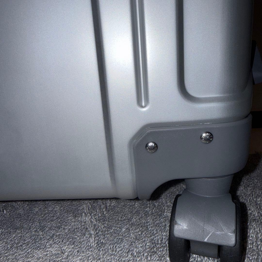 【KK】　ゼロハリバートン　スーツケース 31Ｌ