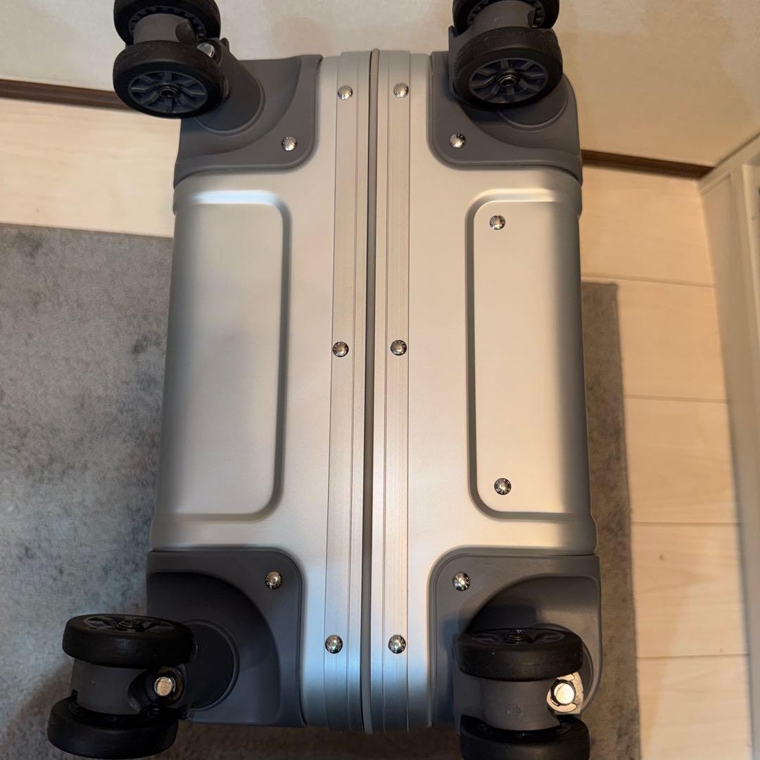 【KK】　ゼロハリバートン　スーツケース 31Ｌ