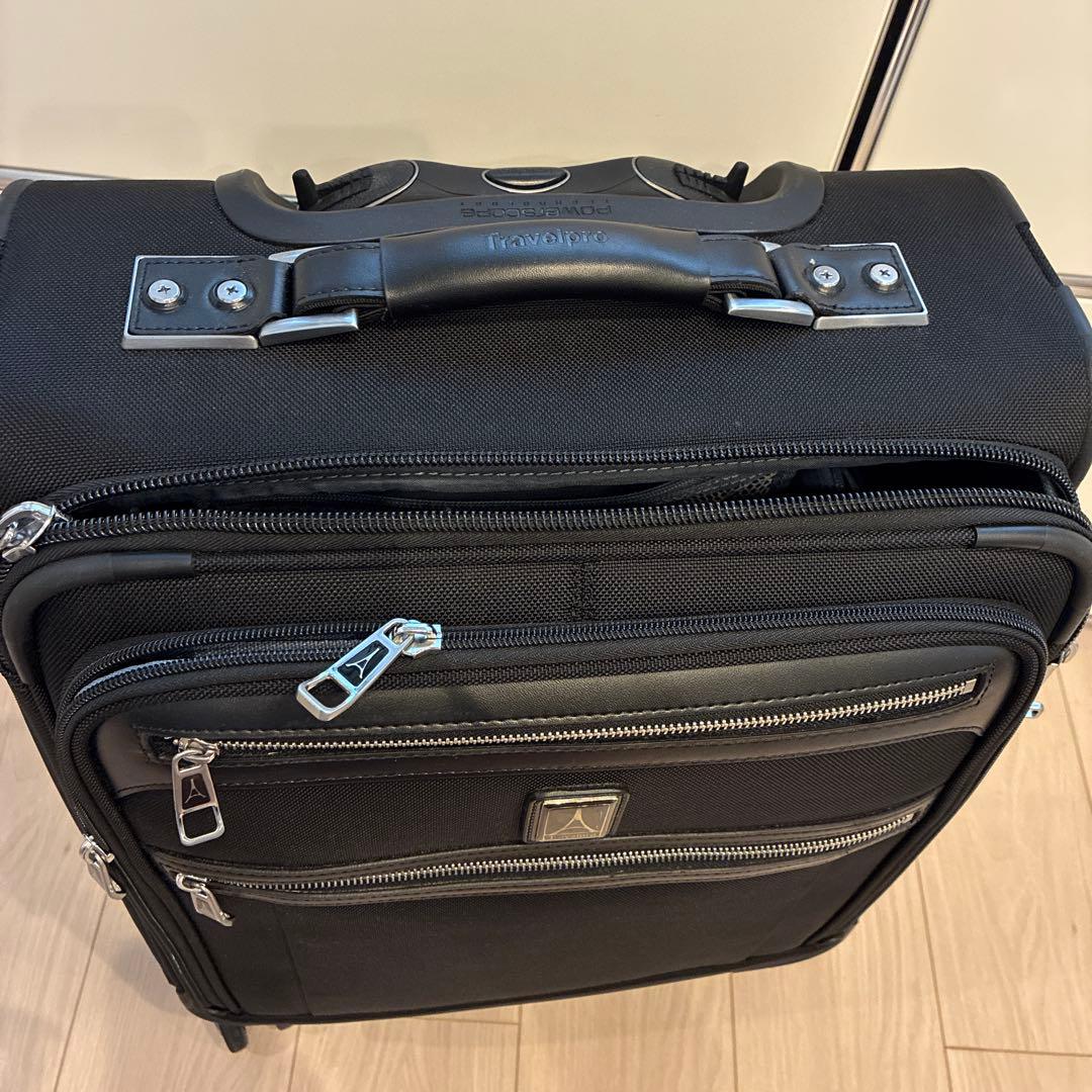 トラベルプロ travel pro ブラック 中型キャリーケース