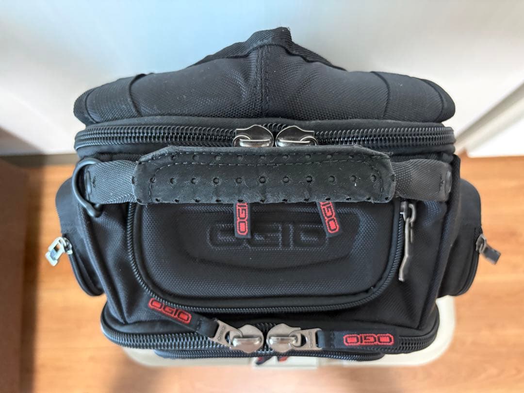 Ogio ツーリングバックパック Gambit17 backpack 色調：黒