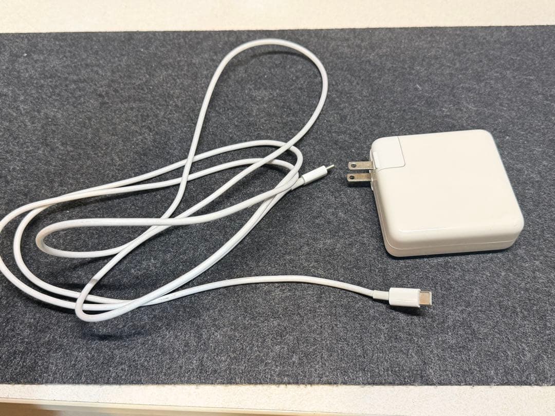 MacBook Pro 16インチ 2019 i7/16GB/512GB