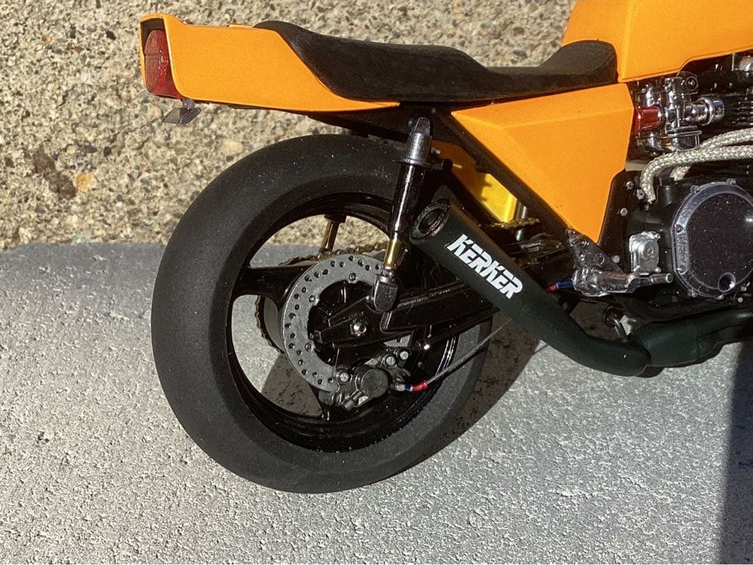 メカザワ バイクプラモデル族車　アオシマ1/12 Z1-R (ジャンク品)