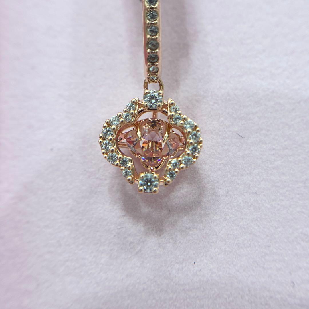 n*a様 新品 スワロフスキー ドロップデザイン ピアス　25年12月購入