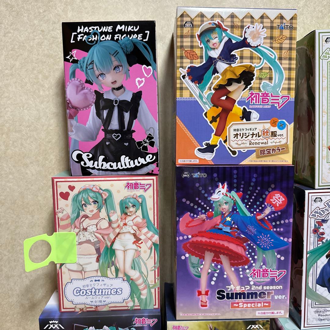 【金魚出品】初音ミク フィギュア 26個 AMP+ 長靴を履いた猫 親指姫