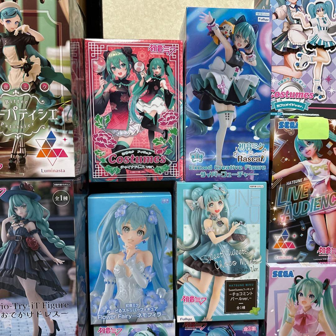 【金魚出品】初音ミク フィギュア 26個 AMP+ 長靴を履いた猫 親指姫