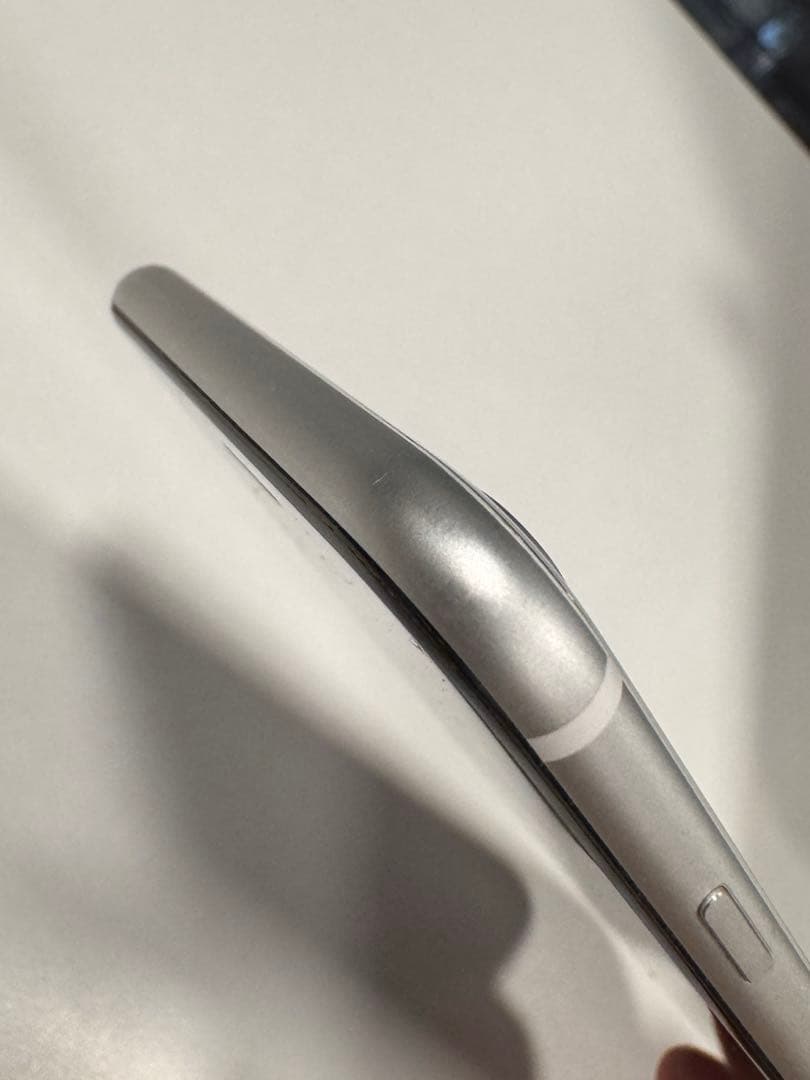 【超美品】Apple iPhone SE 2 ホワイト 128GB