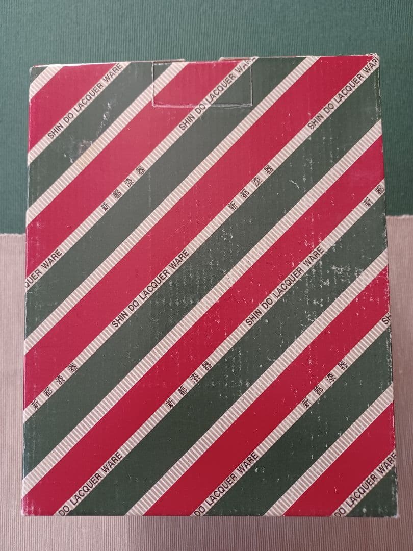 宝石箱　小物収納　螺鈿細工 漆器　工芸品　鏡付き