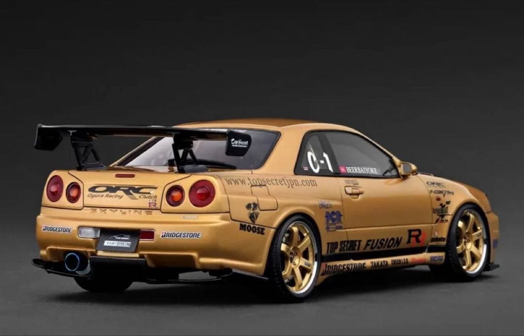 1/18IG3847 TOP SECRET 34GT-R（BNR34）GOLD