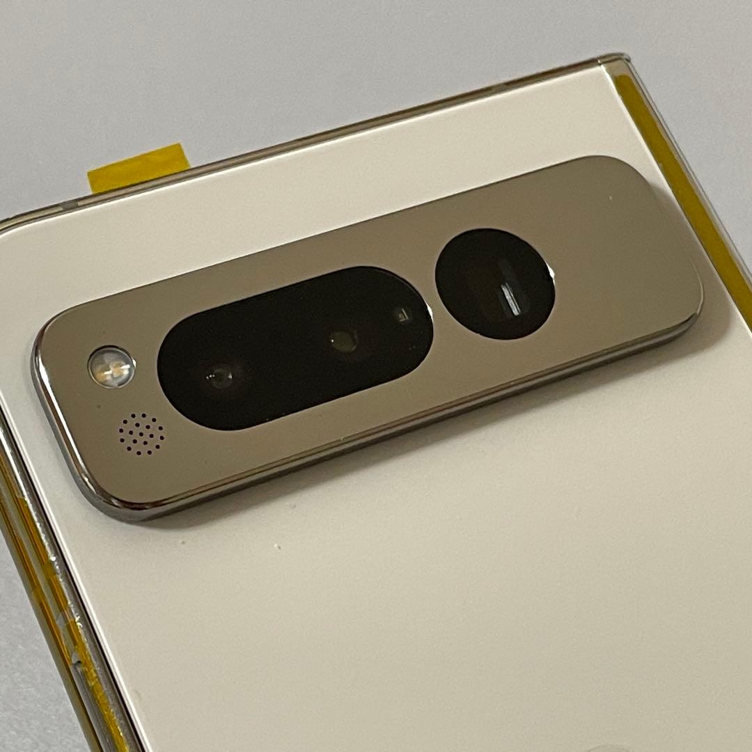 Google Pixel Fold インナーディスプレイ新品