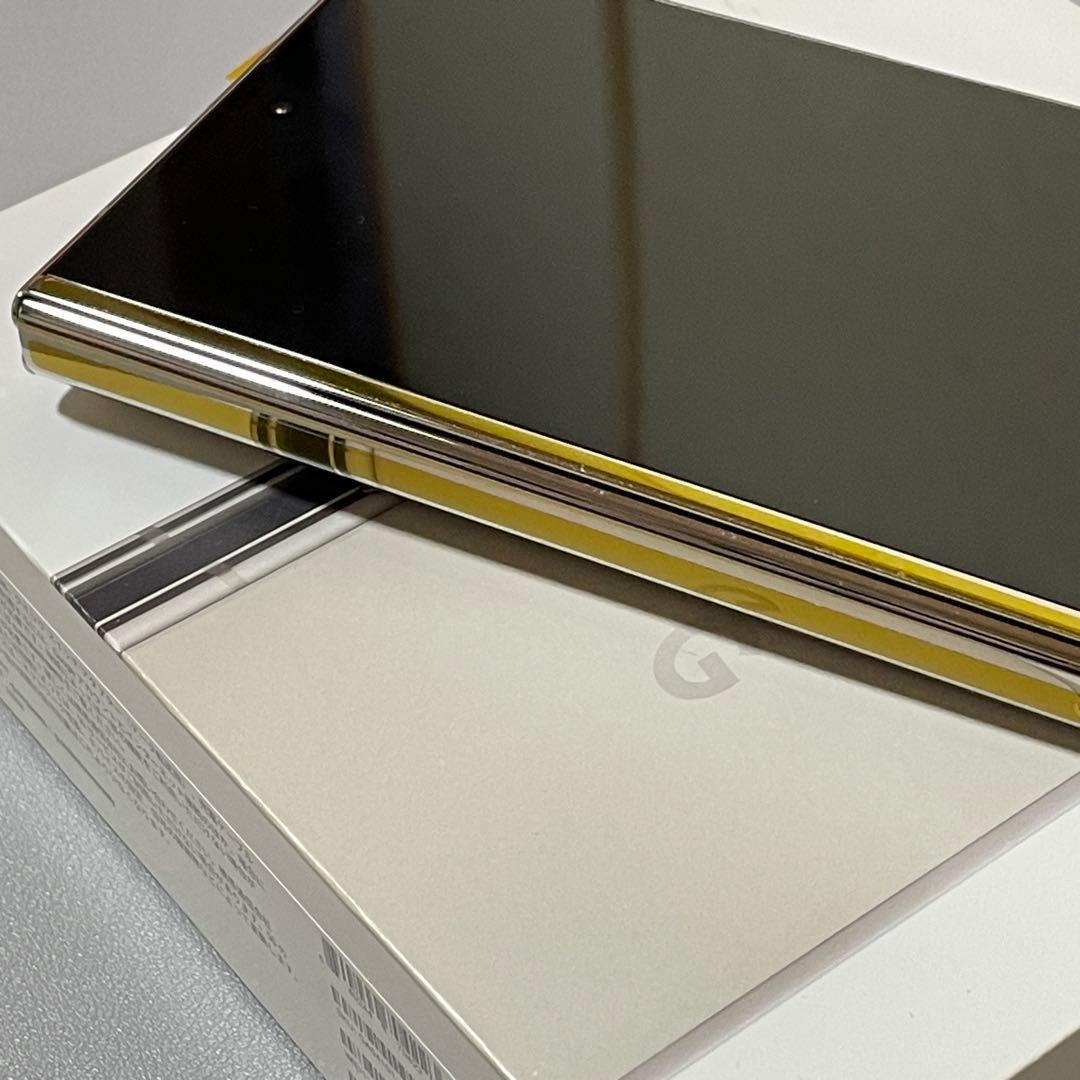 Google Pixel Fold インナーディスプレイ新品