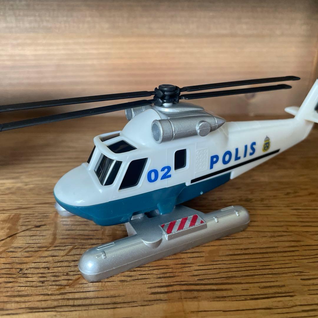 ボルボ　パトカー　ミニカー