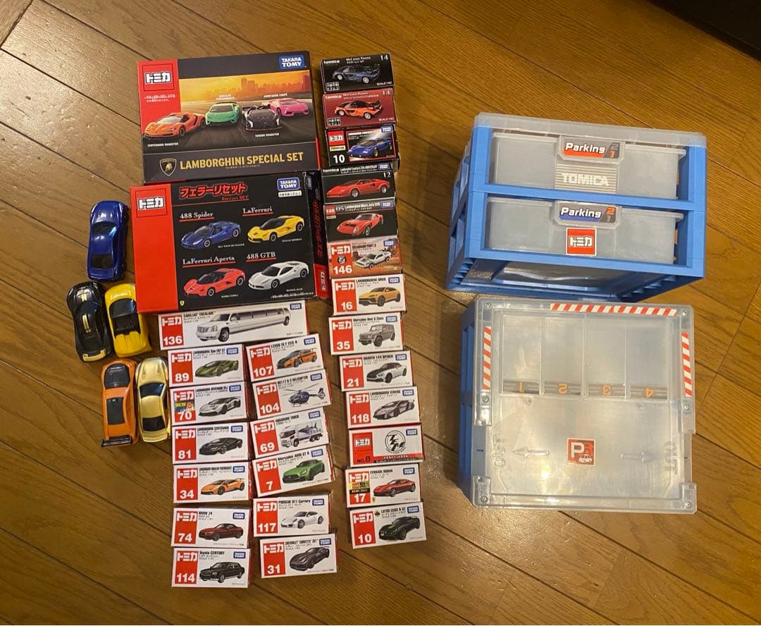 トミカ(主に外車)34台&マックトミカ5台&2段ケース×2個