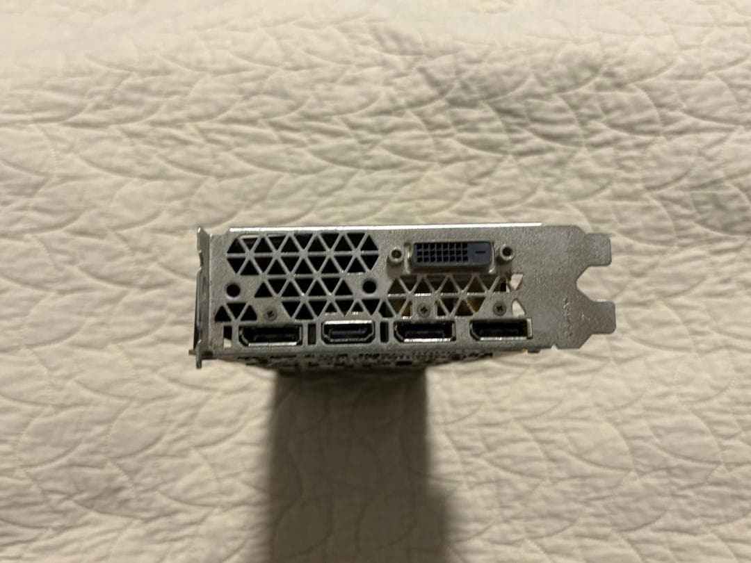 GeForce GTX1070 (25年12月まで使用)