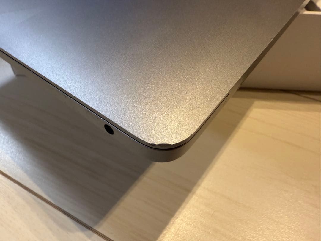 Apple MacBook Air 13インチ A1932