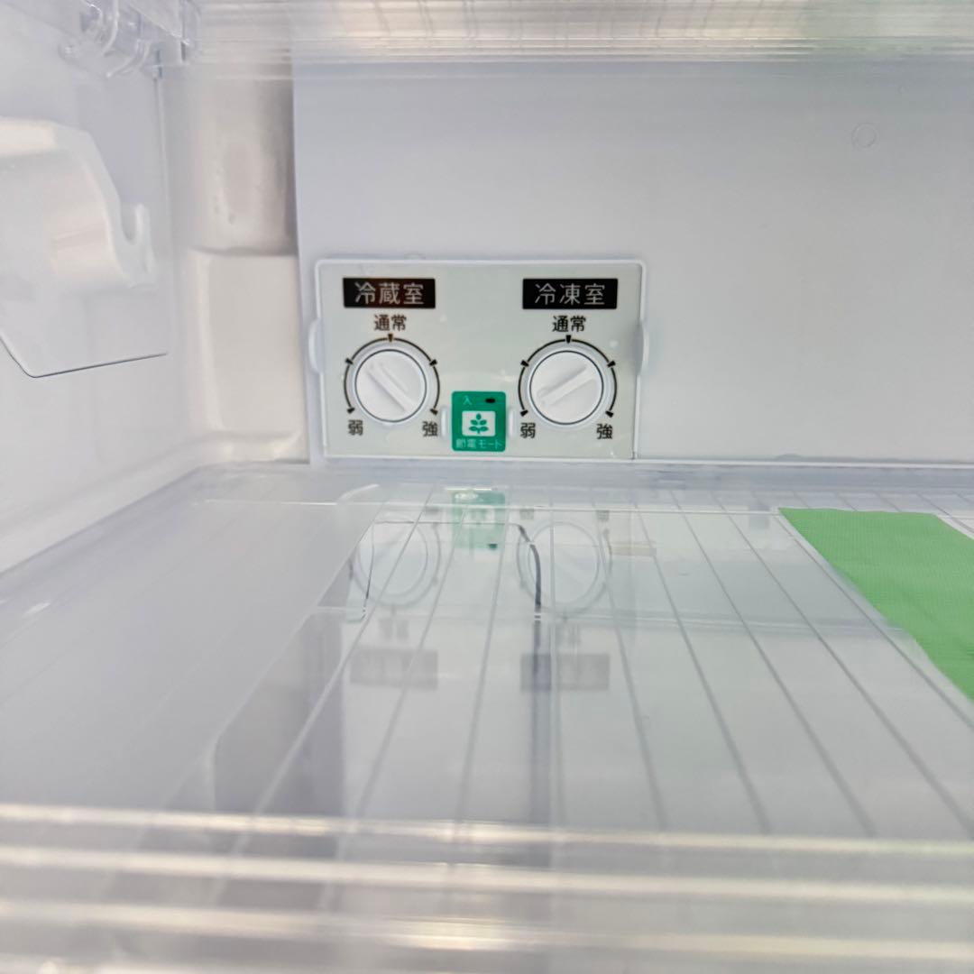 takeshicrea シャープ 冷蔵庫 クリーニング済　2021年