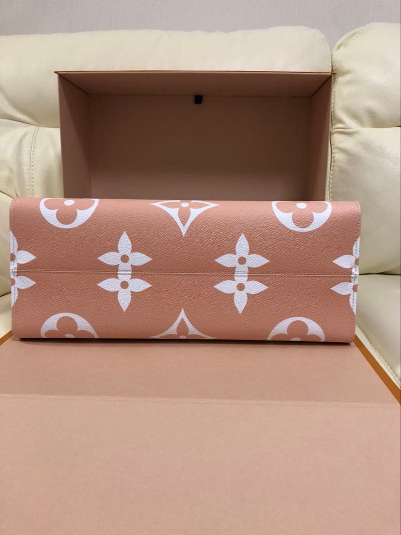 もに　限定ルイ・ヴィトン オンザゴー GM グラデーション　未使用