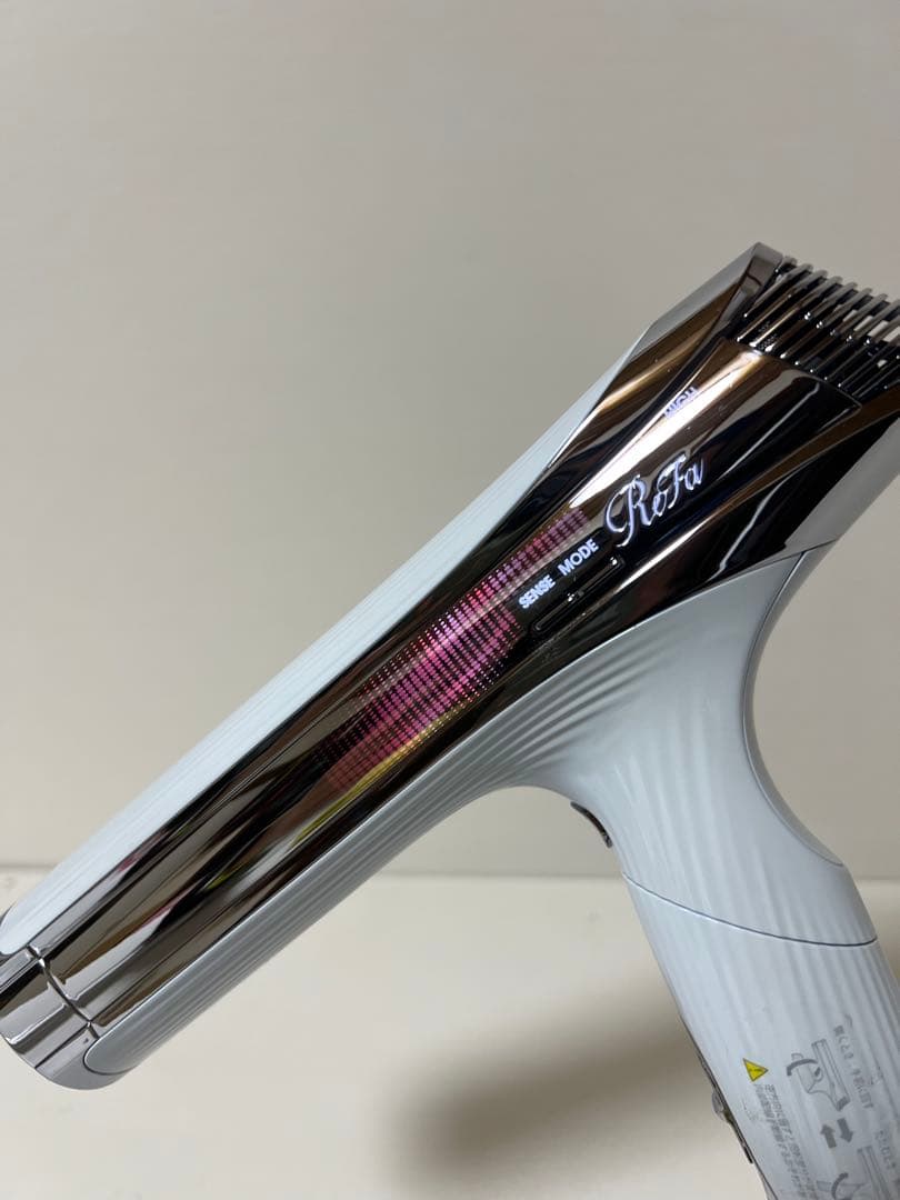 2025年製　ReFa ヘアドライヤー ホワイト
