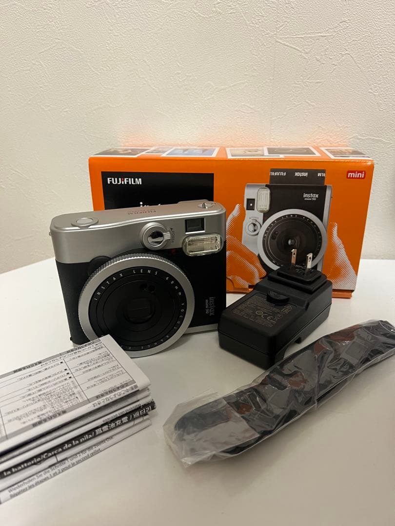 FUJIFILM instax mini 90 クラシック