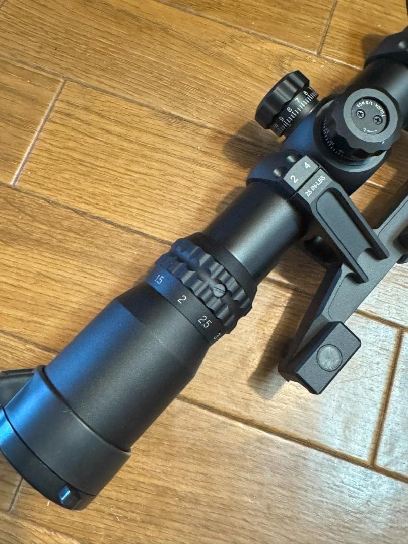 Night force ショートスコープ NXS スタイル 1-4x24