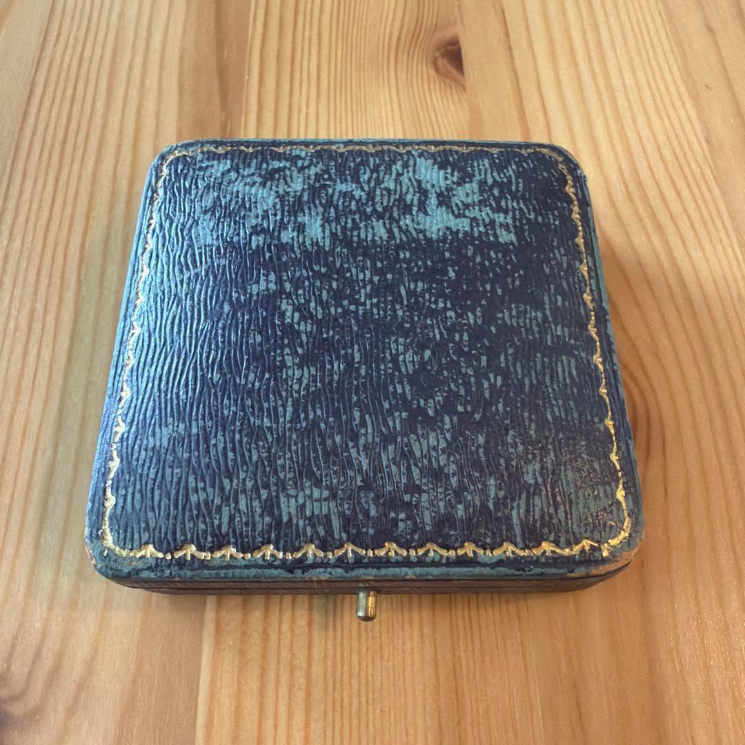 【英国製】Art Jewellersアンティーク・ジュエリー・レザーケース