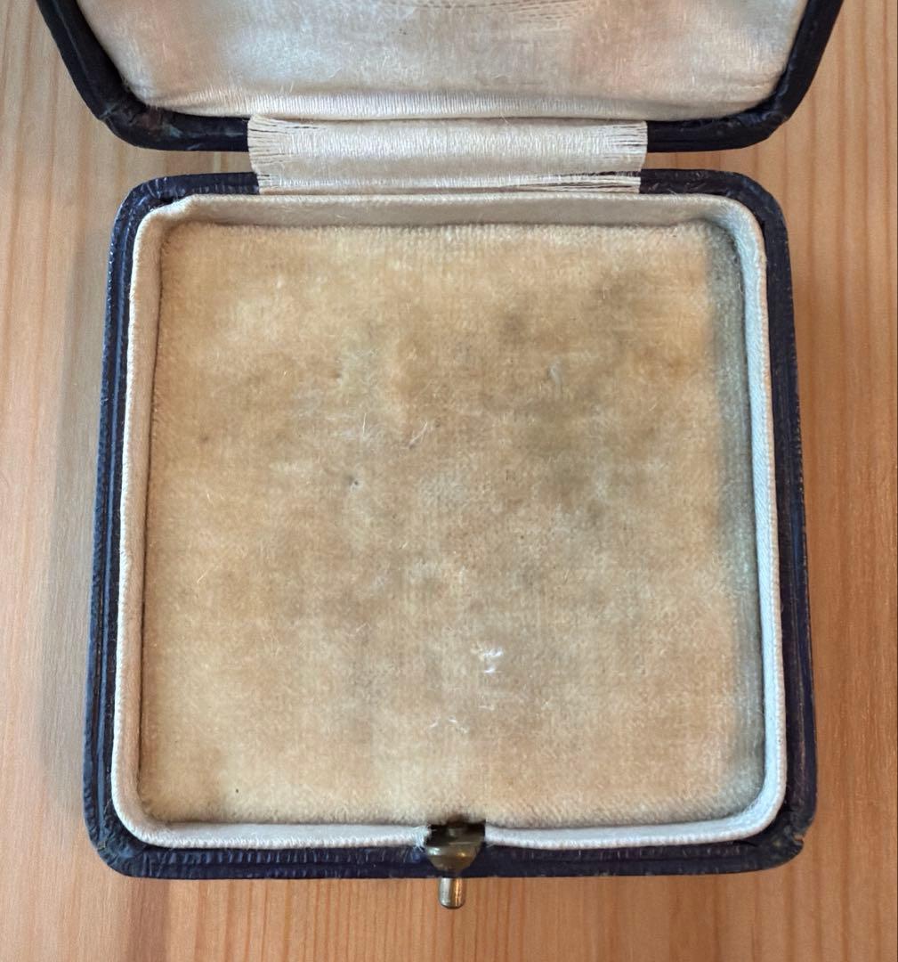 【英国製】Art Jewellersアンティーク・ジュエリー・レザーケース